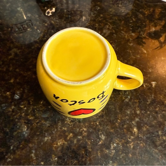 Boston Heart Design Yellow Mug - Picture 5 of 5